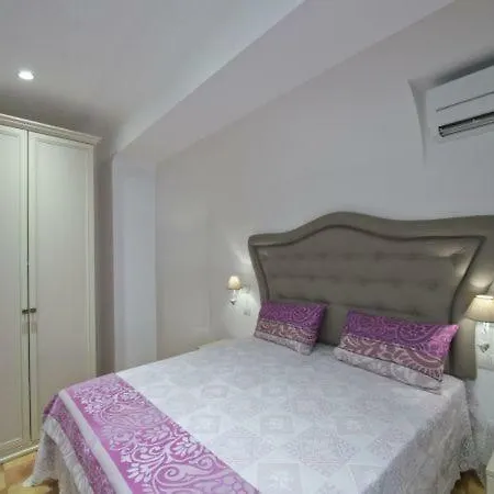 Casa vacanze Sleeps 5 Air Con Wifi Praiano
