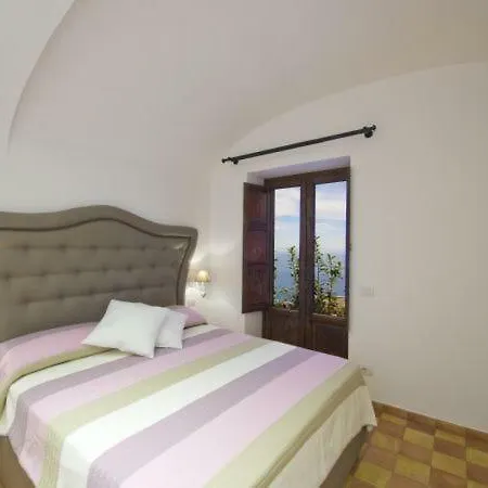 Sleeps 5 Air Con Wifi Praiano